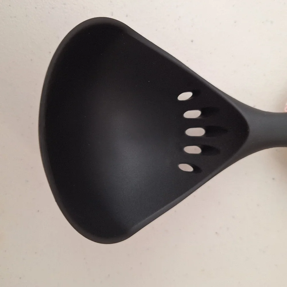 NEW Instant Pot Scoop & Strain Multi-Use Ladle‎ Spoon Strainer Silicone Handle